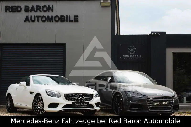 2018 Mercedes Benz SLC 300