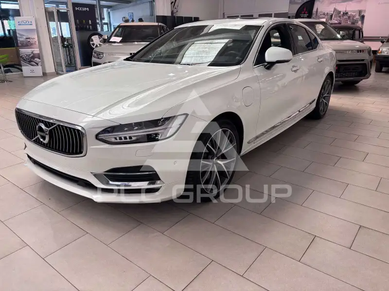 2018 Volvo S90