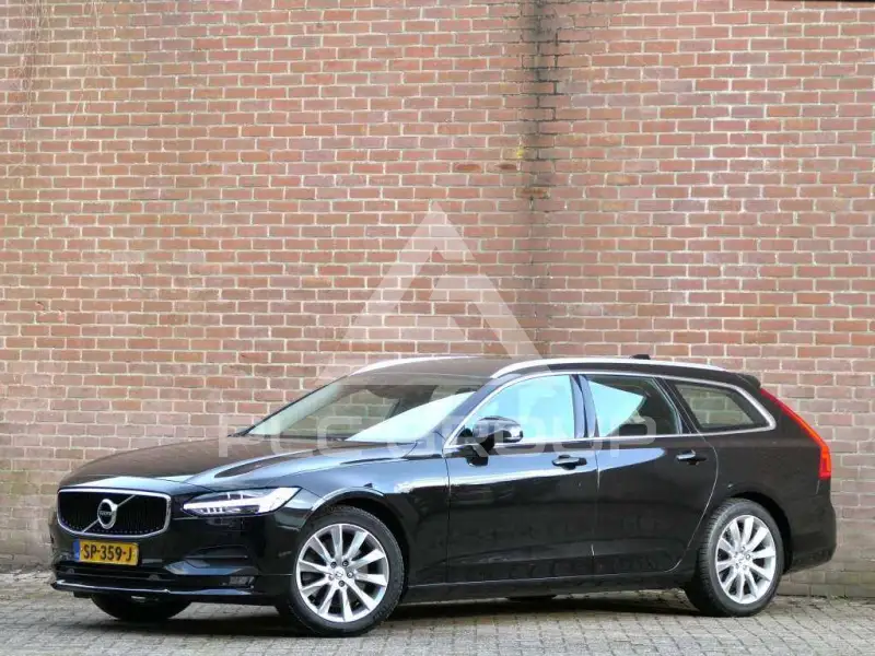 2018 Volvo V90