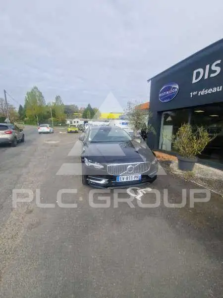 2018 Volvo V90
