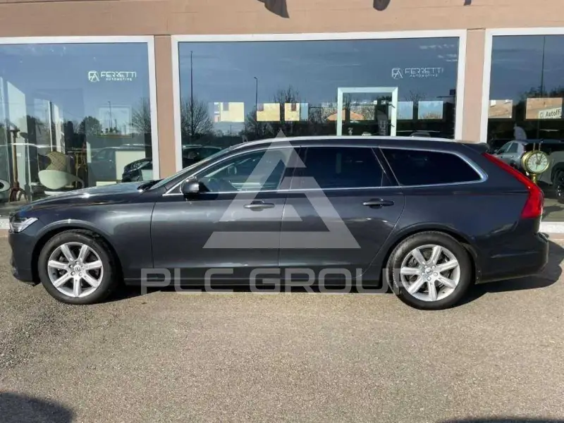 2018 Volvo V90