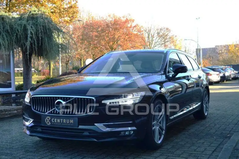 2018 Volvo V90