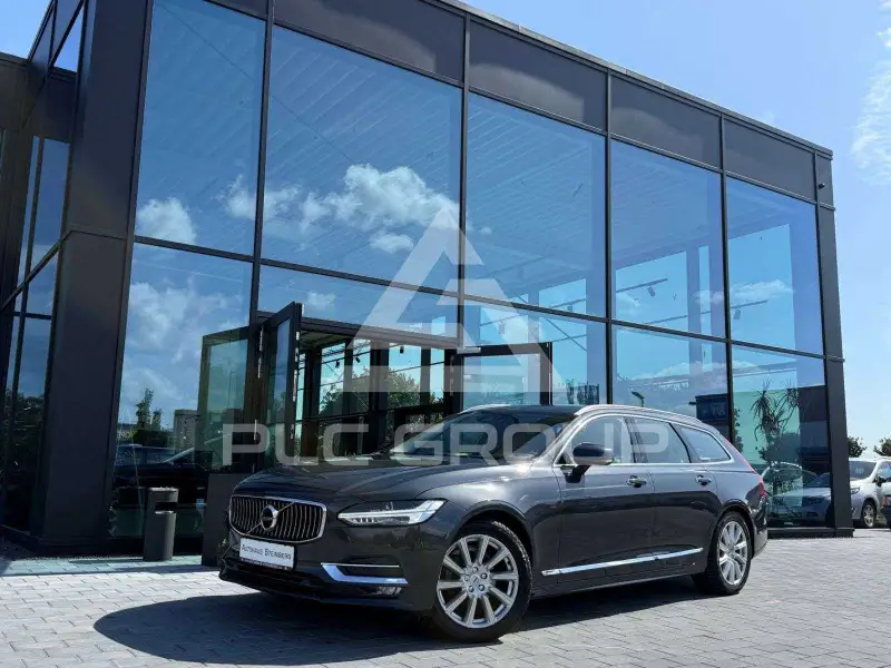 2018 Volvo V90