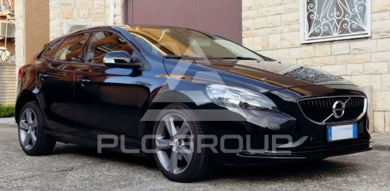2018 Volvo V40