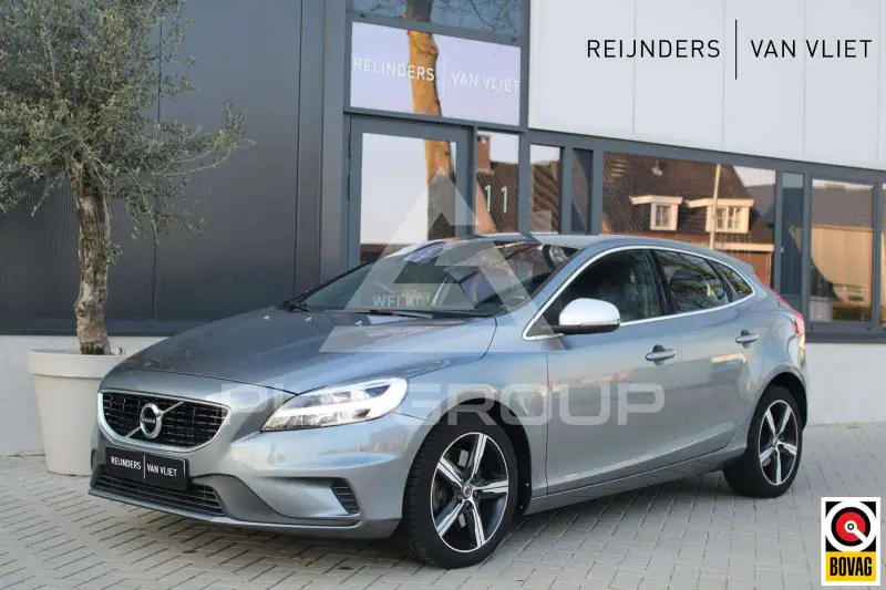 2018 Volvo V40