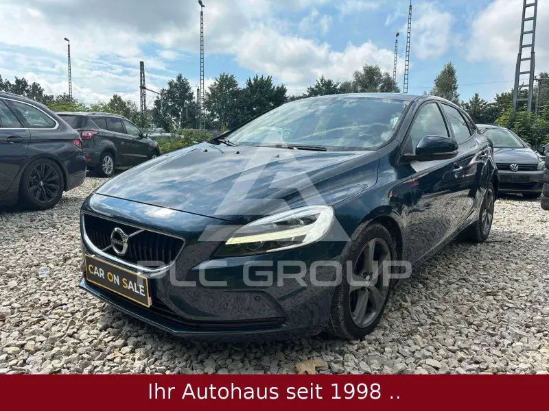 2018 Volvo V40
