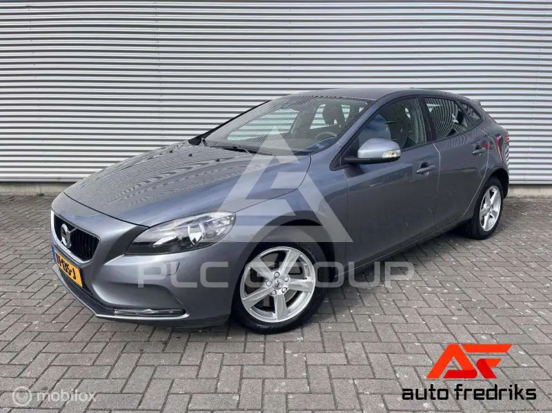 2018 Volvo V40
