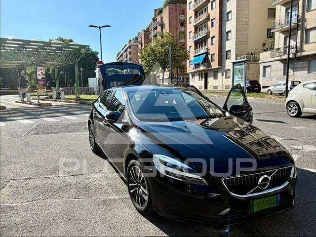 2018 Volvo V40