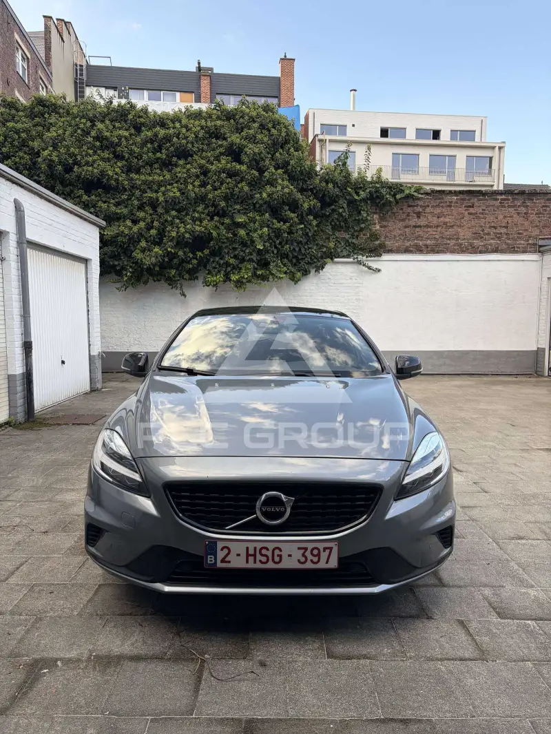 2018 Volvo V40