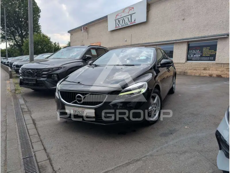 2018 Volvo V40