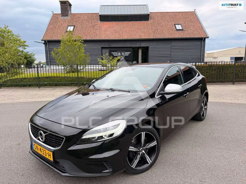 2018 Volvo V40