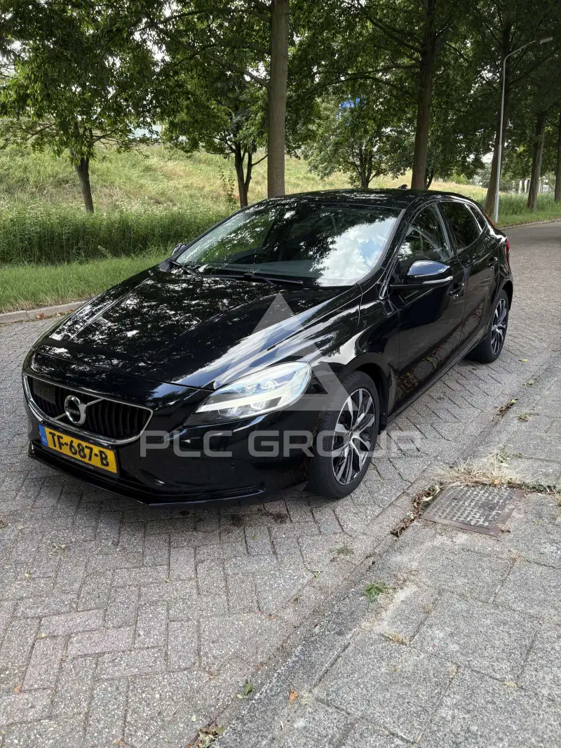 2018 Volvo V40
