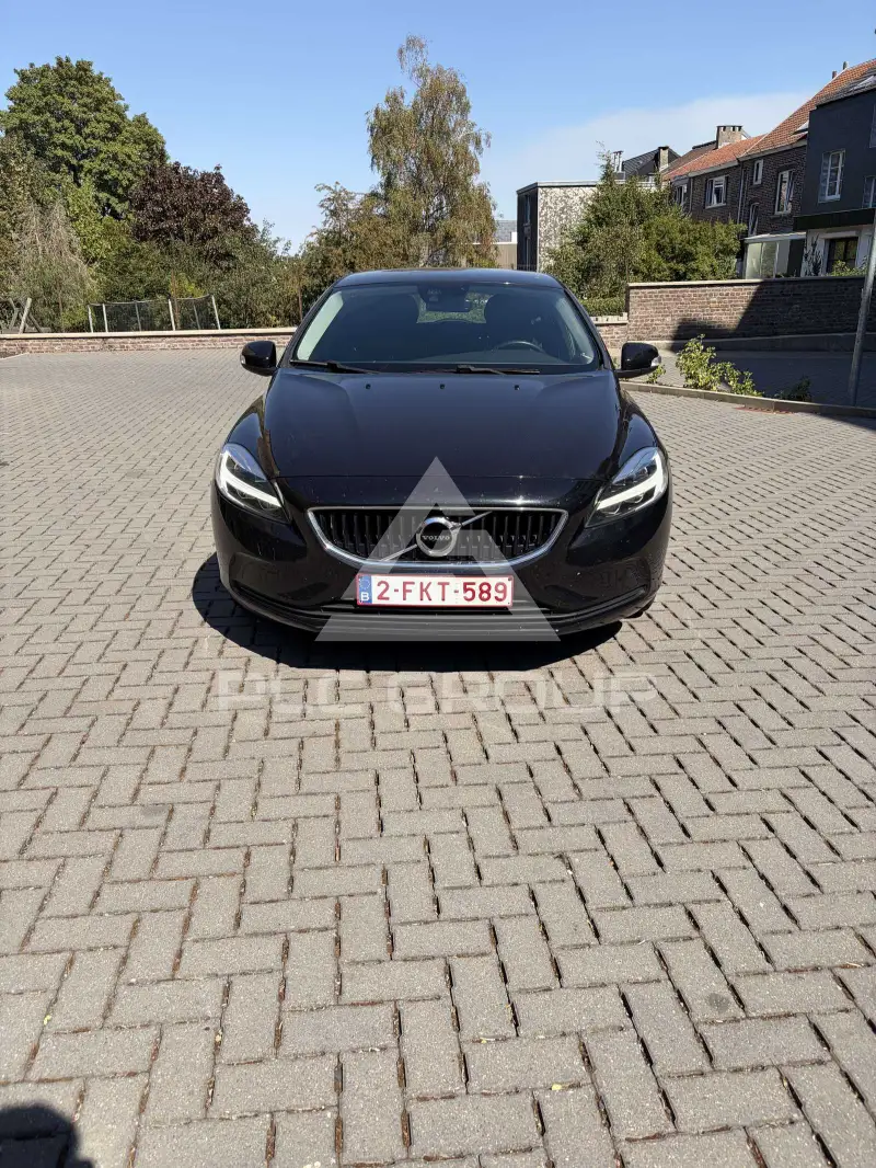 2018 Volvo V40