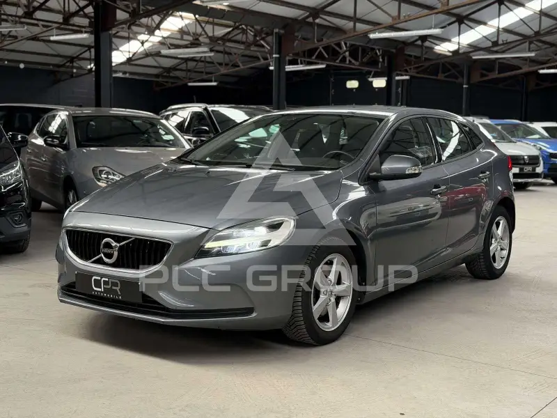 2018 Volvo V40