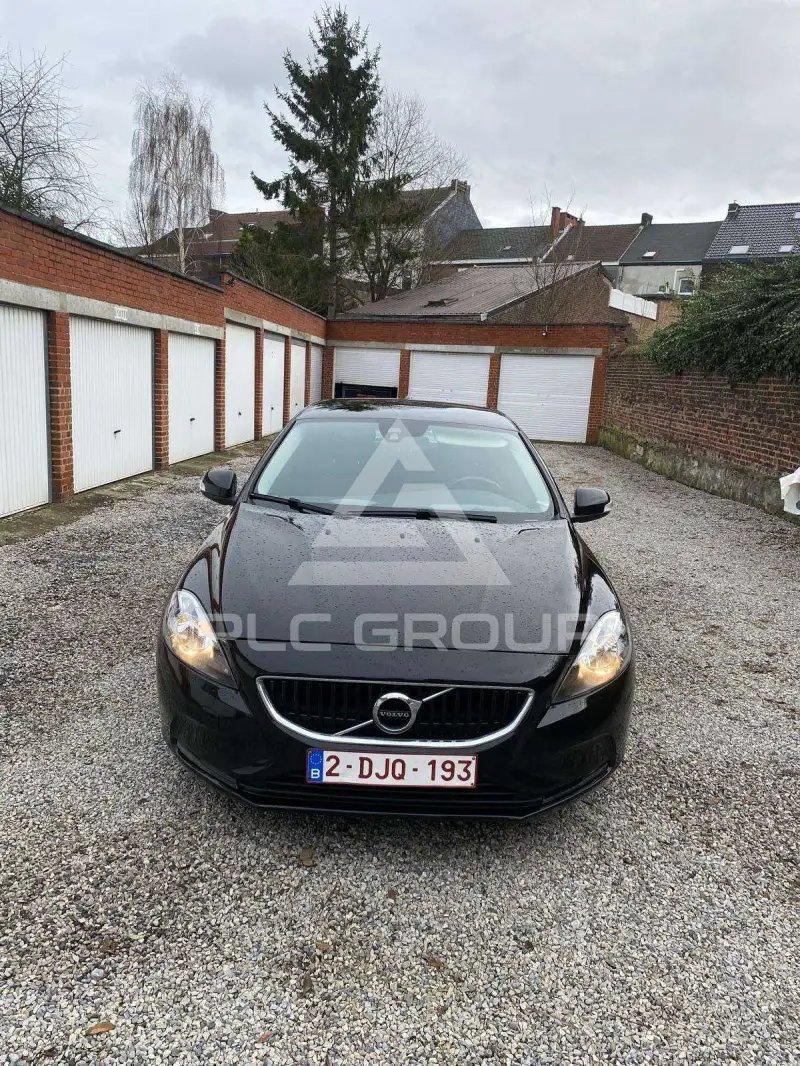 2018 Volvo V40