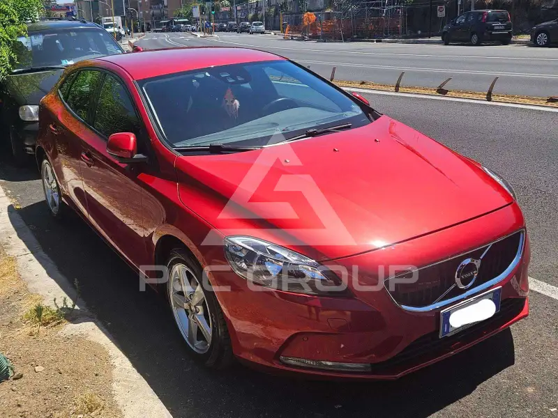 2018 Volvo V40