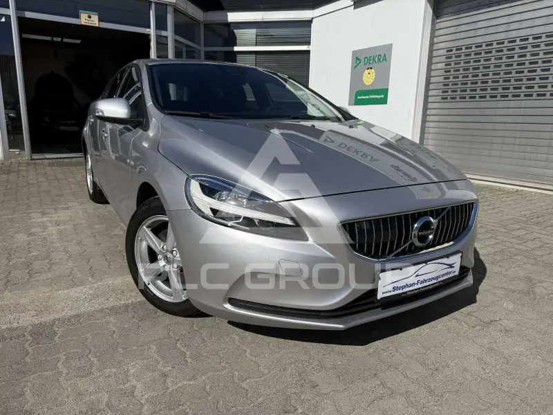 2019 Volvo V40