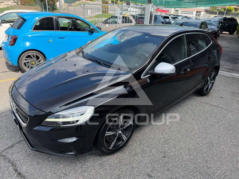 2018 Volvo V40