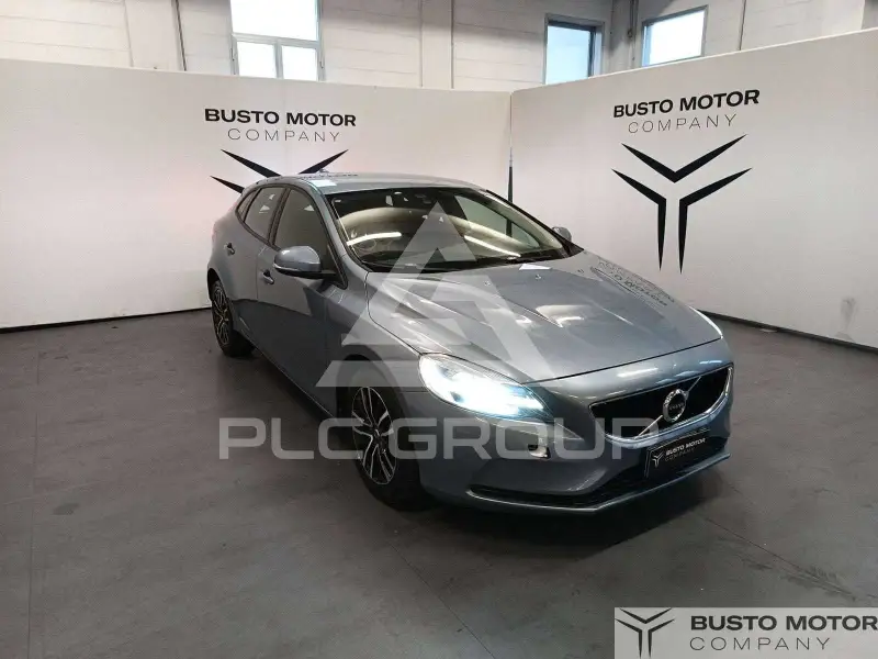 2018 Volvo V40