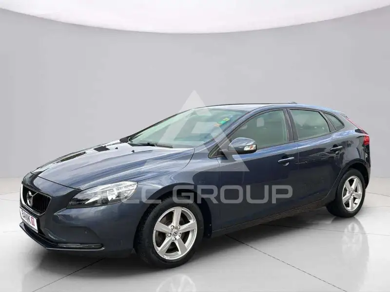 2018 Volvo V40