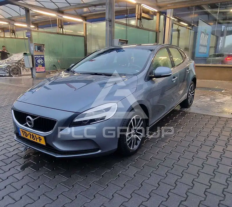 2018 Volvo V40