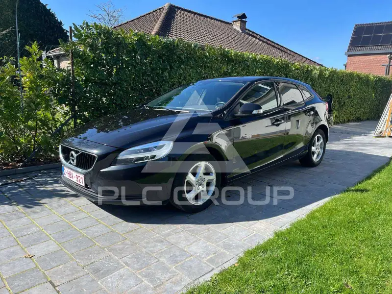 2018 Volvo V40