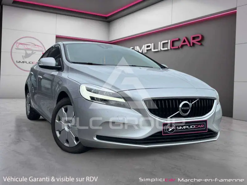 2018 Volvo V40