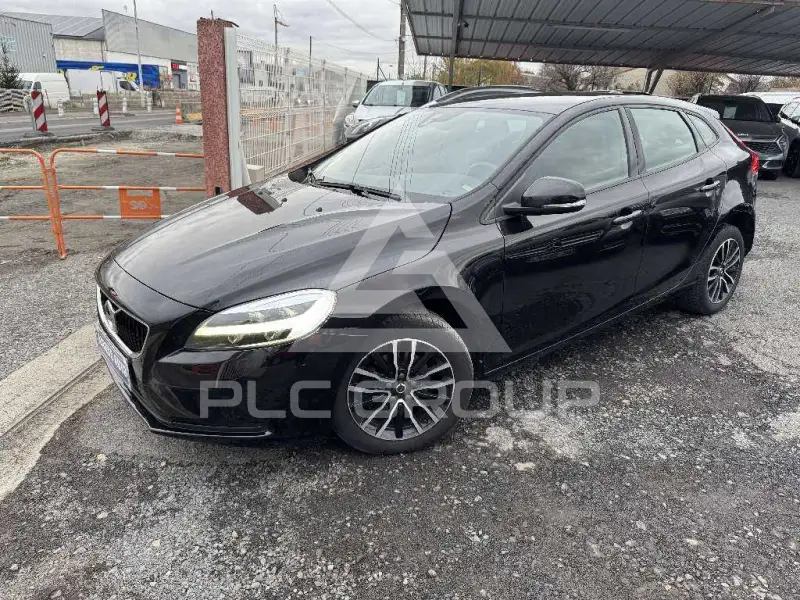 2018 Volvo V40