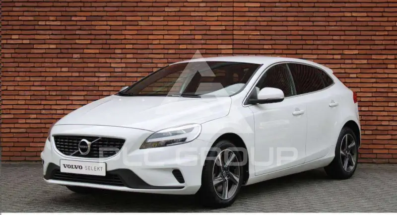 2018 Volvo V40