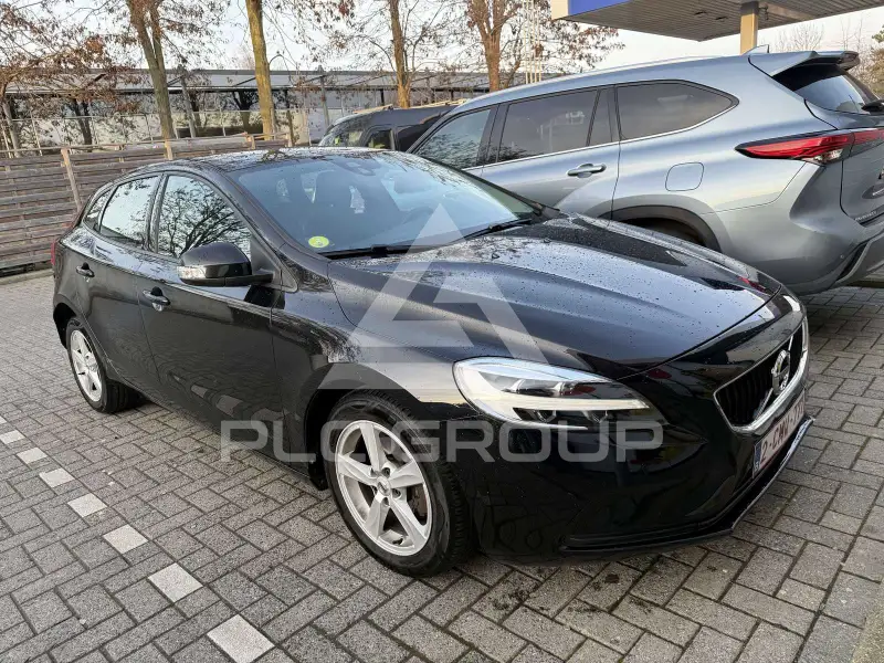 2018 Volvo V40