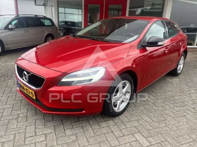 2018 Volvo V40