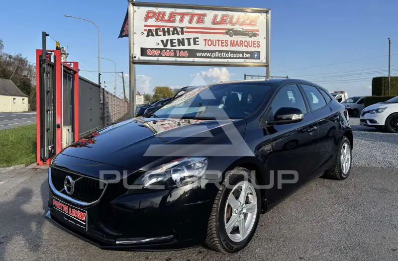 2018 Volvo V40