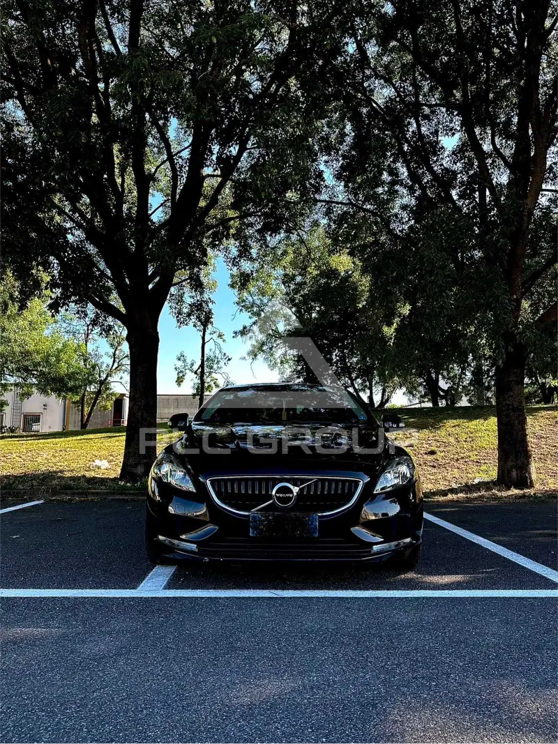 2018 Volvo V40