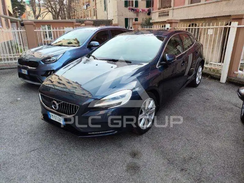 2018 Volvo V40