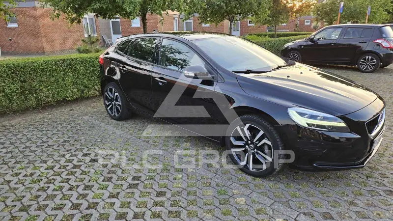2018 Volvo V40