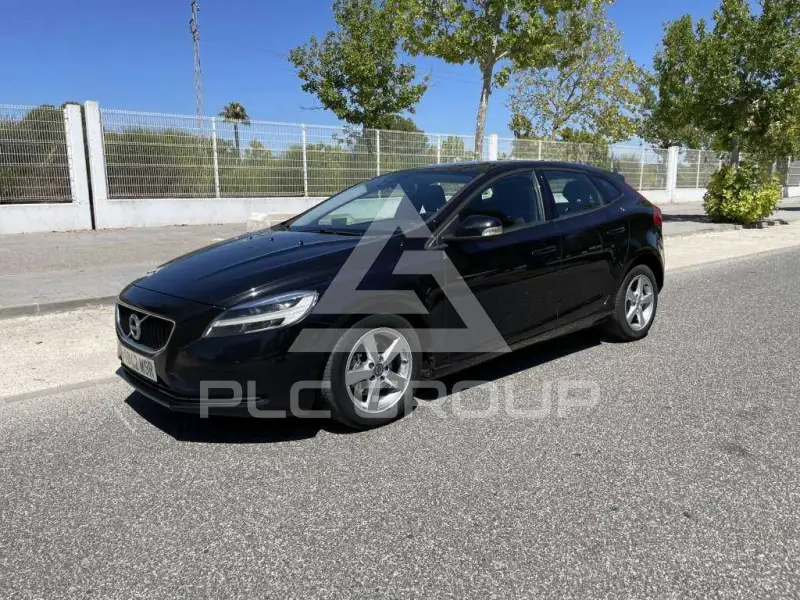 2018 Volvo V40