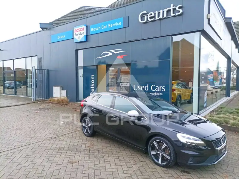 2018 Volvo V40