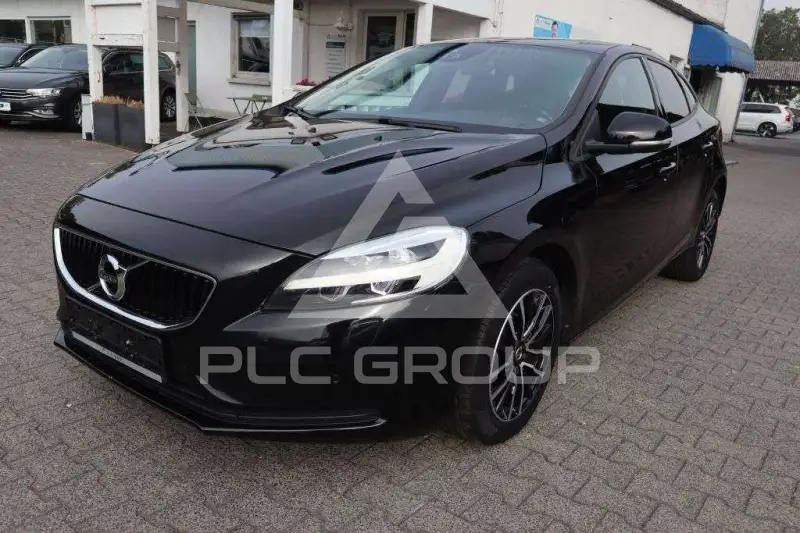 2018 Volvo V40