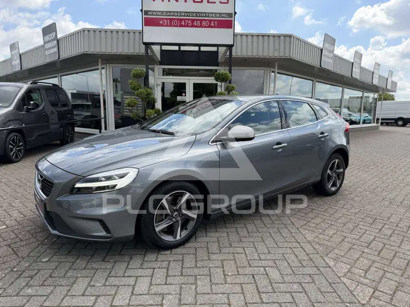 2018 Volvo V40