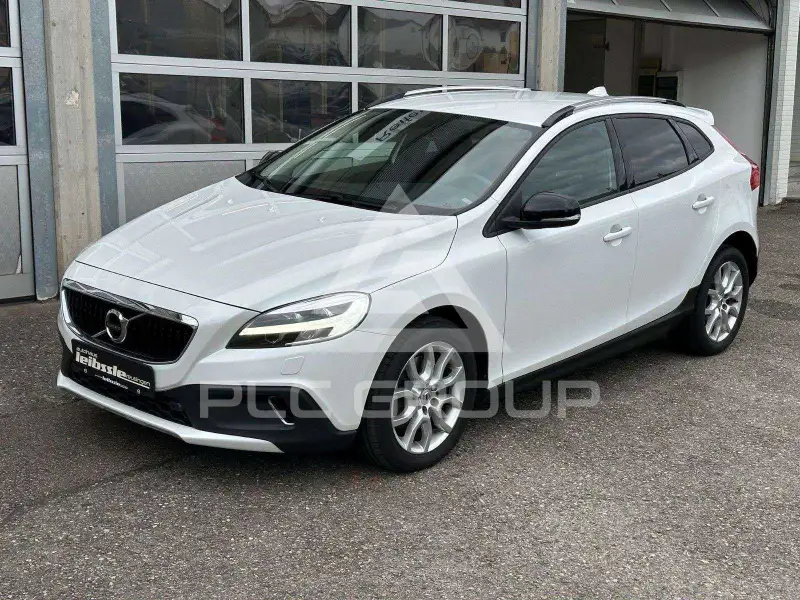 2018 Volvo V40