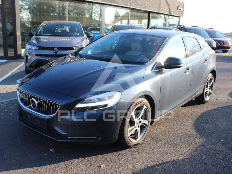 2018 Volvo V40