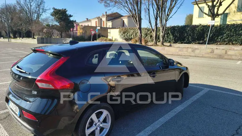 2018 Volvo V40