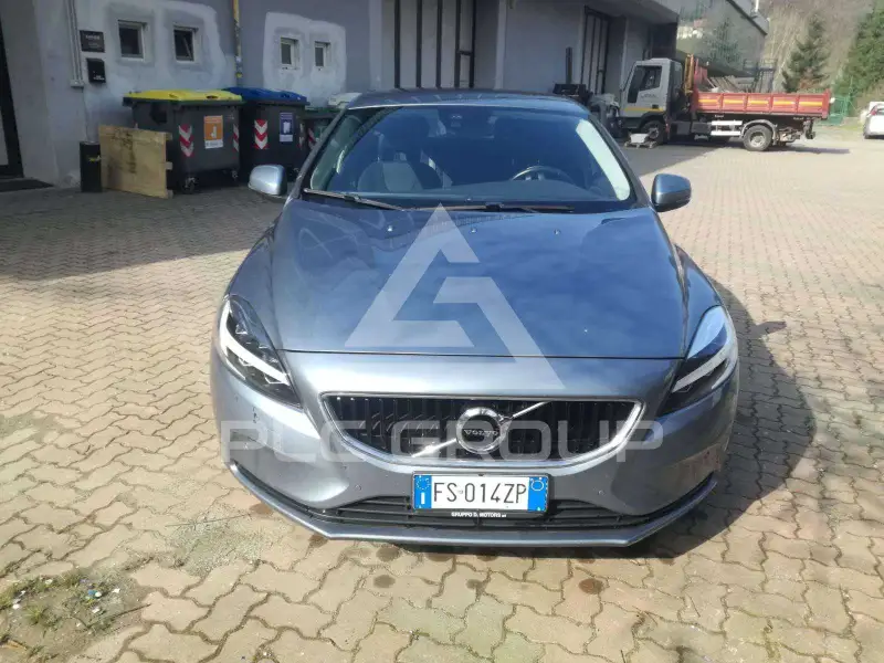 2018 Volvo V40