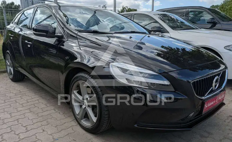 2018 Volvo V40