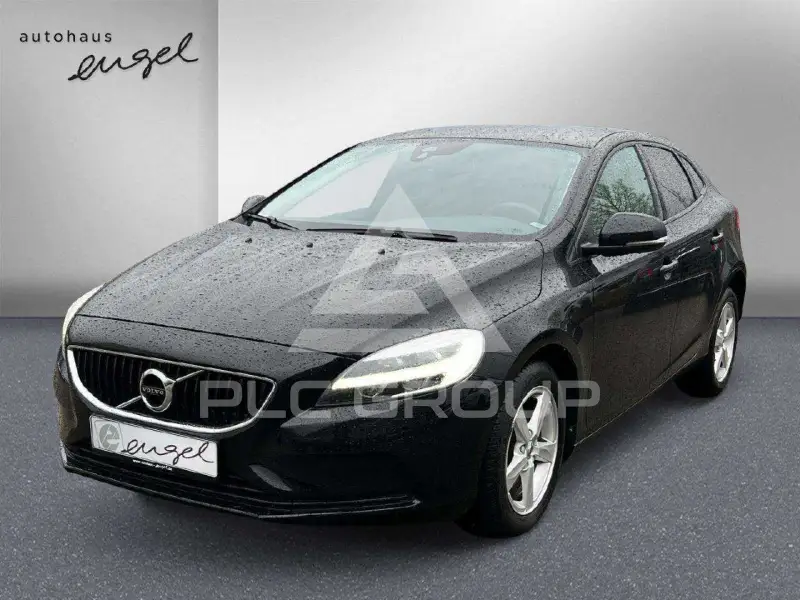 2018 Volvo V40