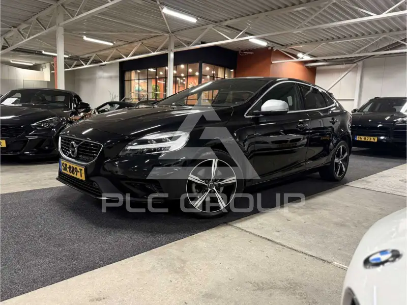2018 Volvo V40