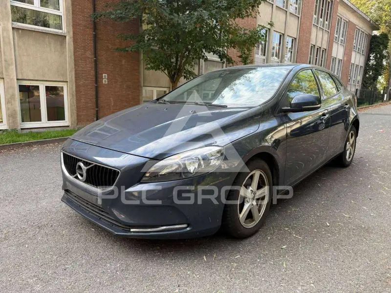2018 Volvo V40