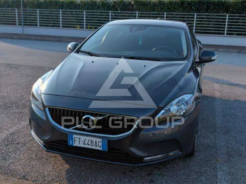 2018 Volvo V40