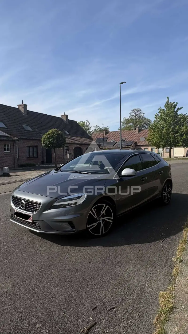 2018 Volvo V40