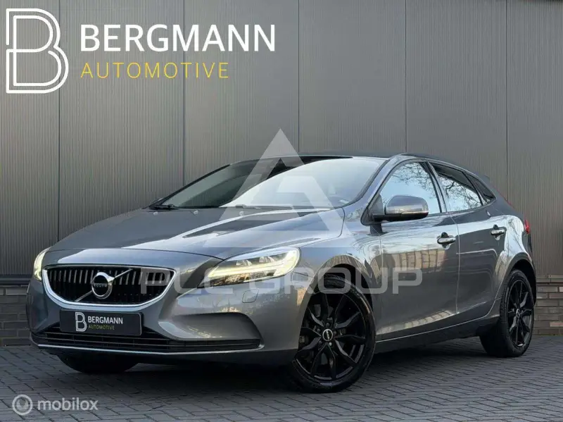 2018 Volvo V40